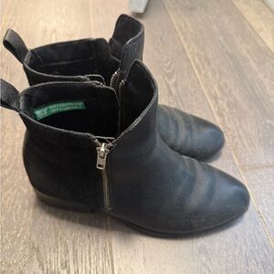 Cougar waterproof Black Leather Ankle Boots with Zipper